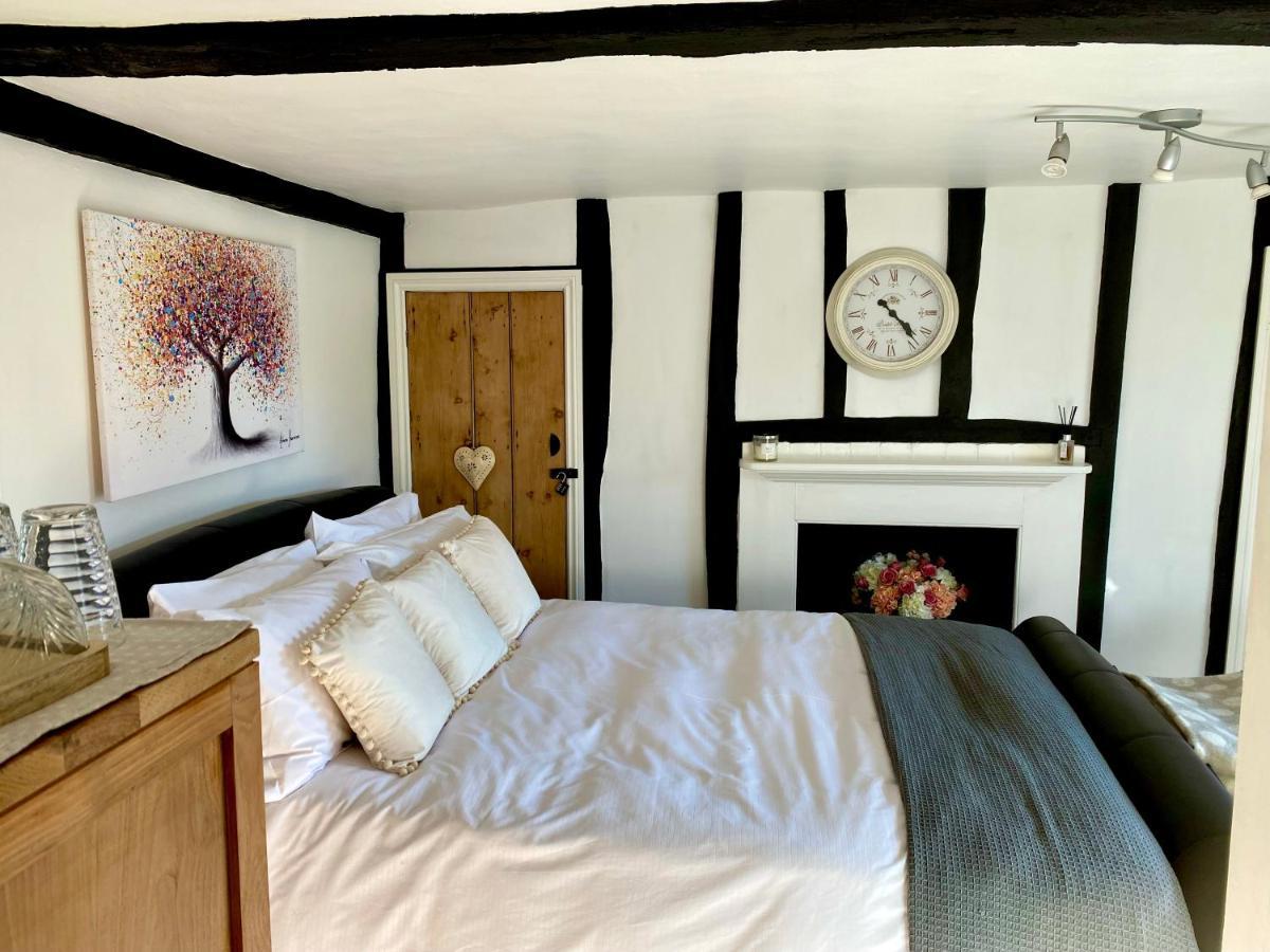 Chestnut Tree Cottage, 7 High Street Ardingly Buitenkant foto