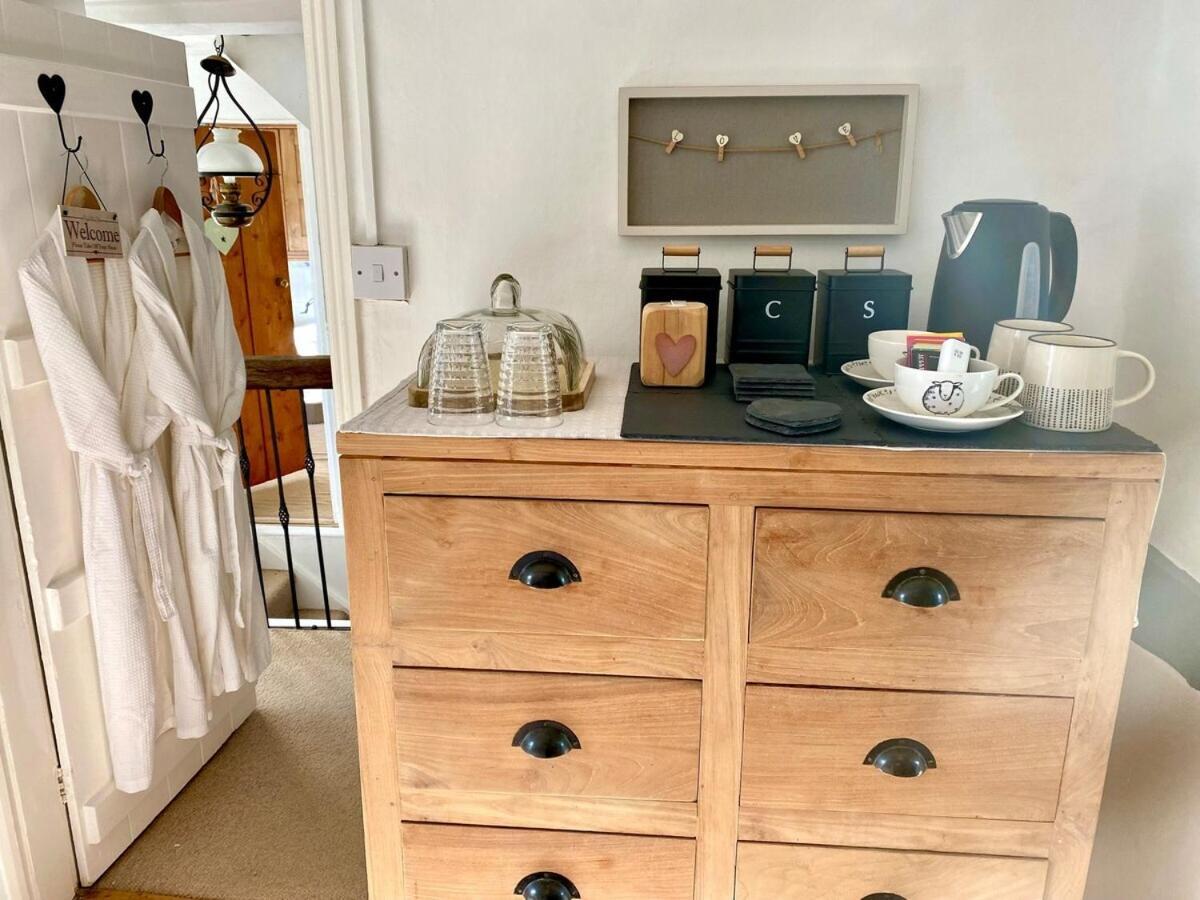 Chestnut Tree Cottage, 7 High Street Ardingly Kamer foto