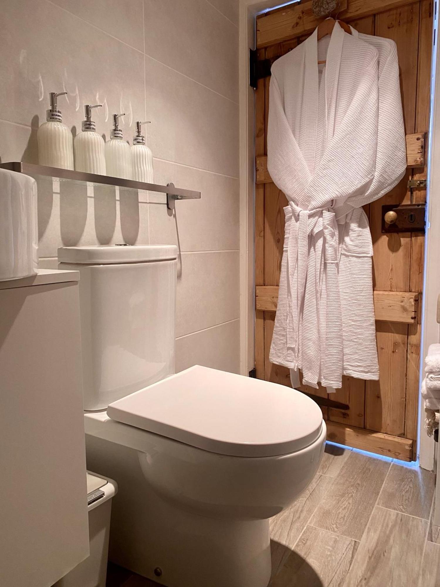 Chestnut Tree Cottage, 7 High Street Ardingly Kamer foto